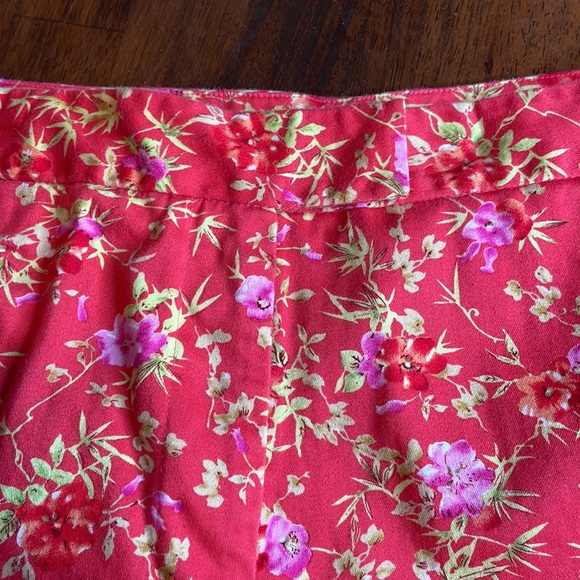 Fourteen Thirty One 1431 Floral Shorts - Picture 3 of 9